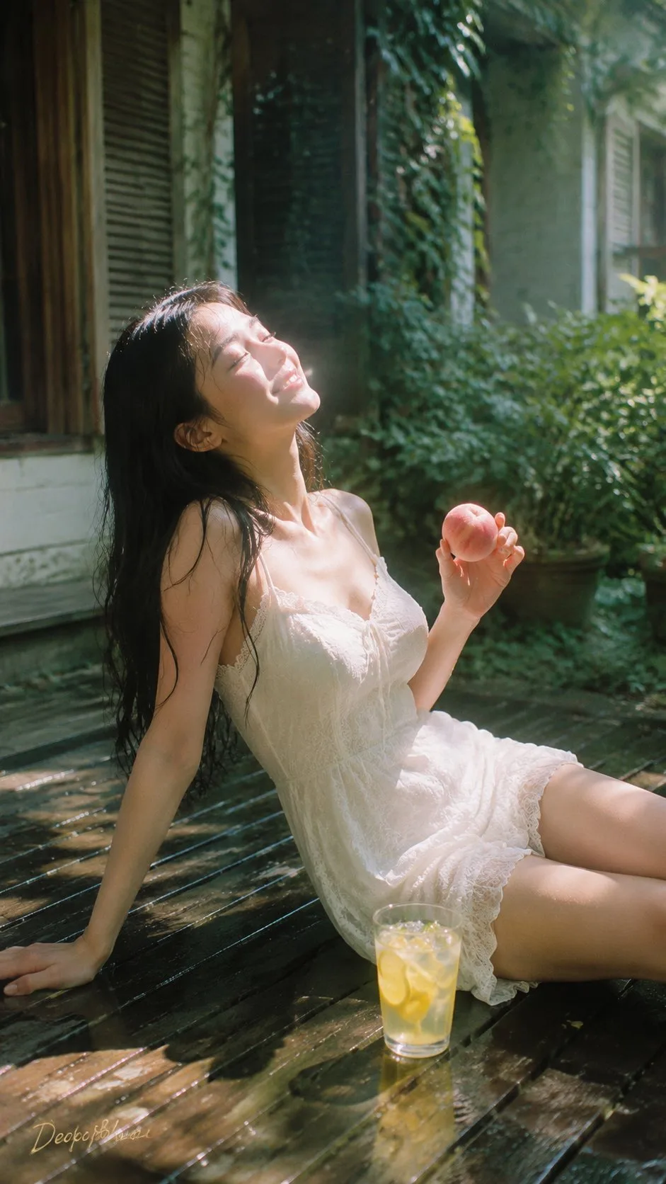 ภาพหญิงสาวสไตล์หนังวัยรุ่นยุค 90s กลางฤดูร้อน 1