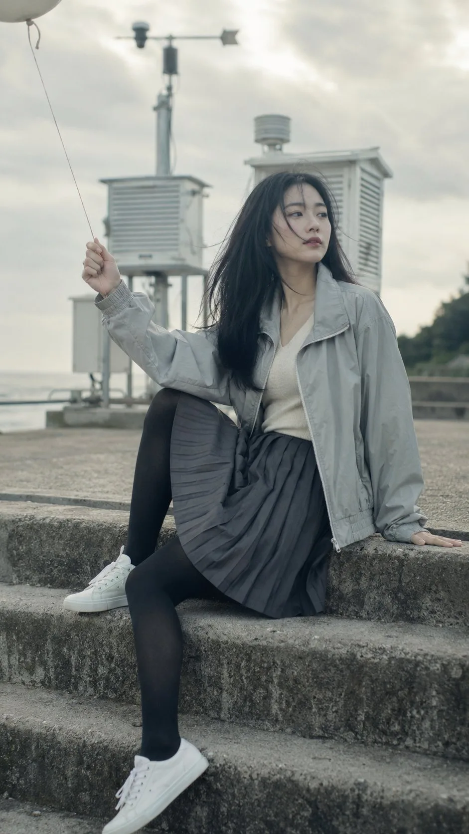 ภาพพอร์ตเทรตไอดอลเกาหลีกับสถานีตรวจอากาศริมทะเล 1