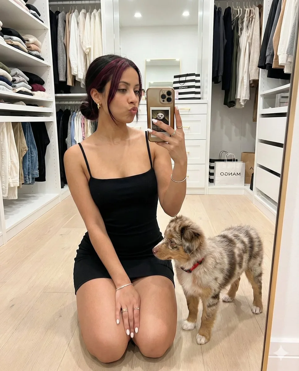สาวแซ่บชุดดำกับน้องหมาในวอล์กอินคลอเซ็ต 1