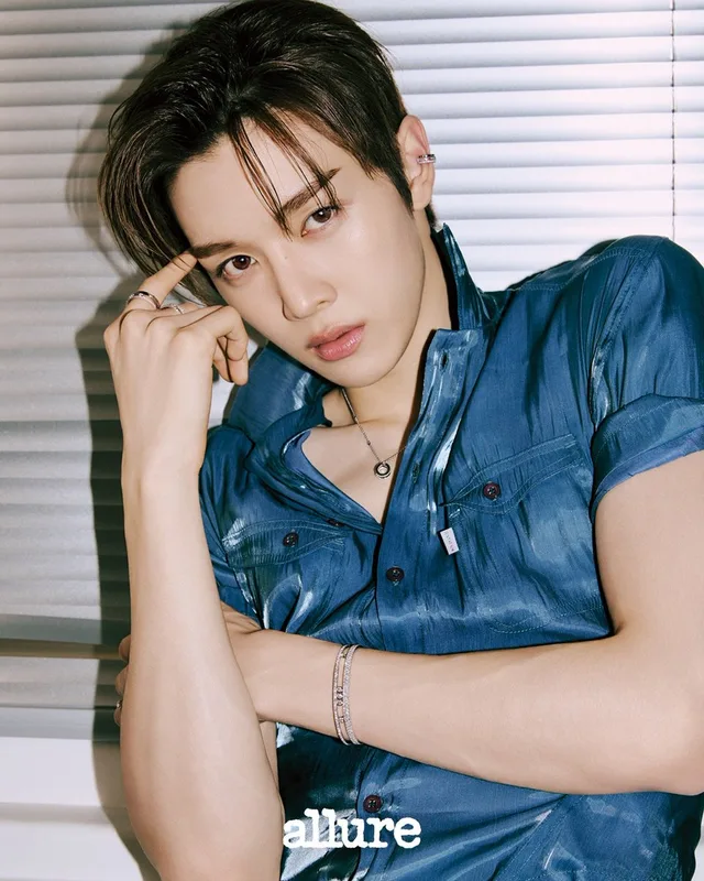 ศิลปะซองจดหมายนามธรรมวนซ้ำไม่สิ้นสุด