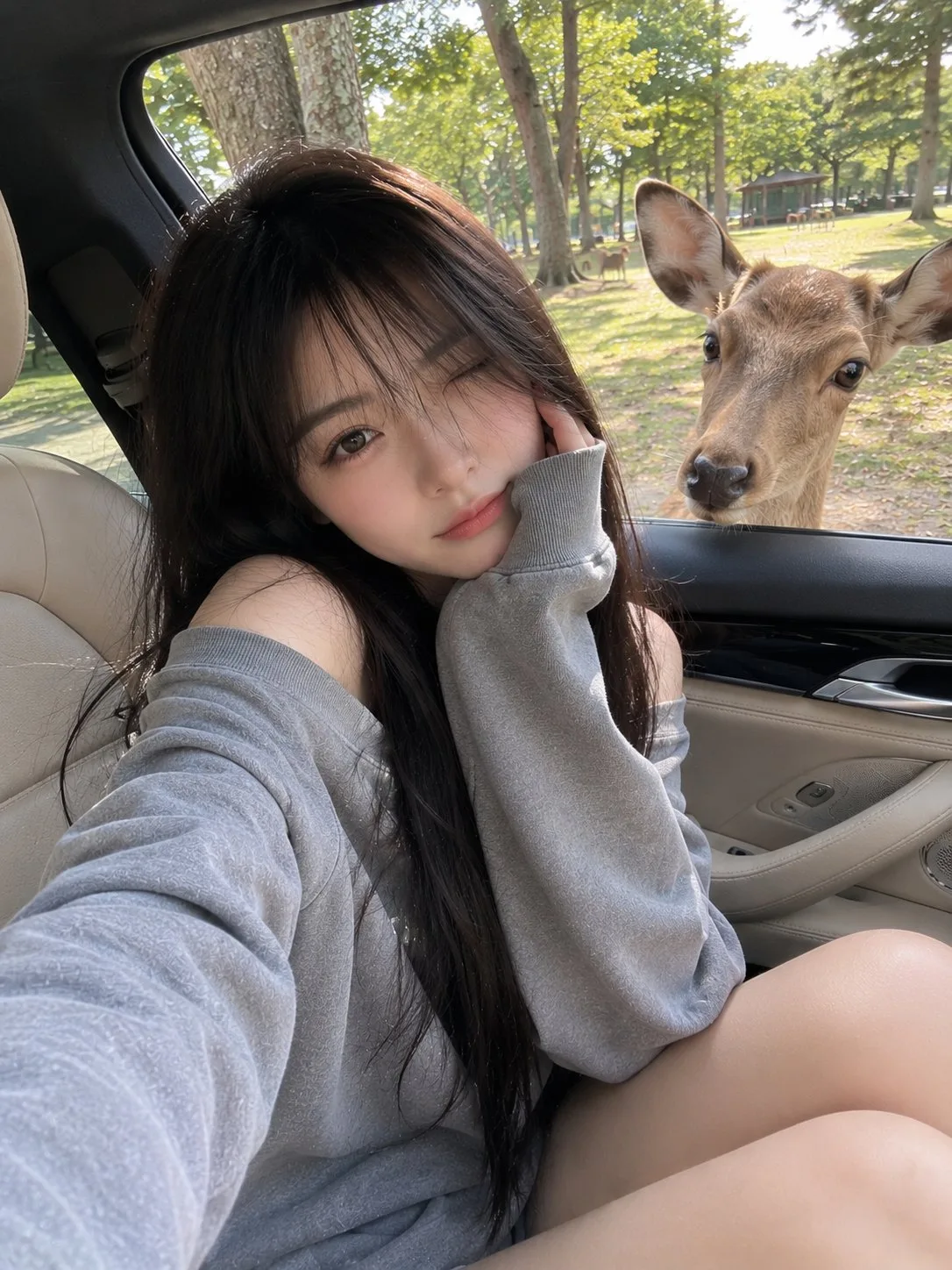 สาวญี่ปุ่นกับกวางในรถหรู 1