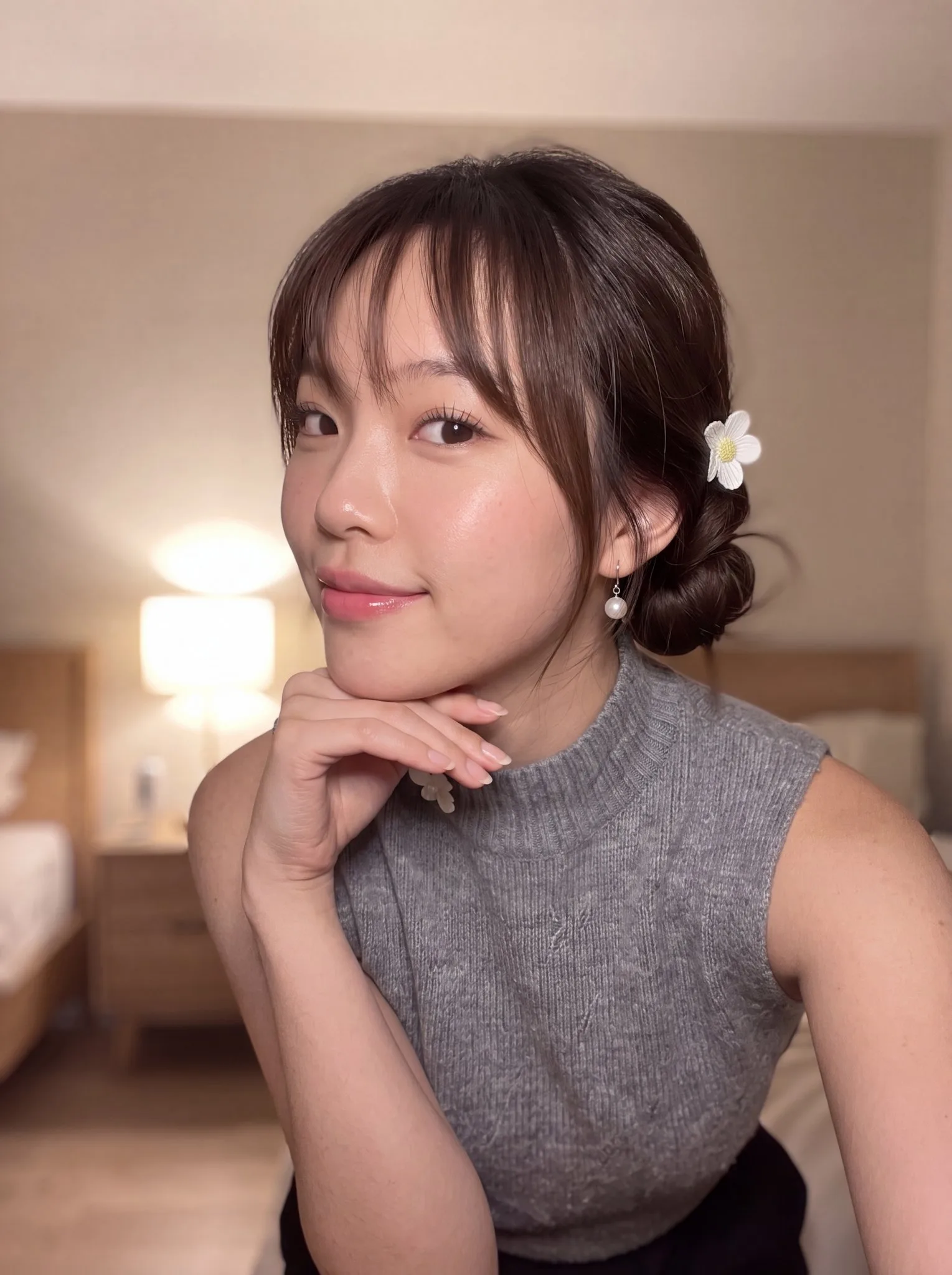 เซลฟี่สาวเอเชียในห้องอบอุ่น แสงไฟนวล 1