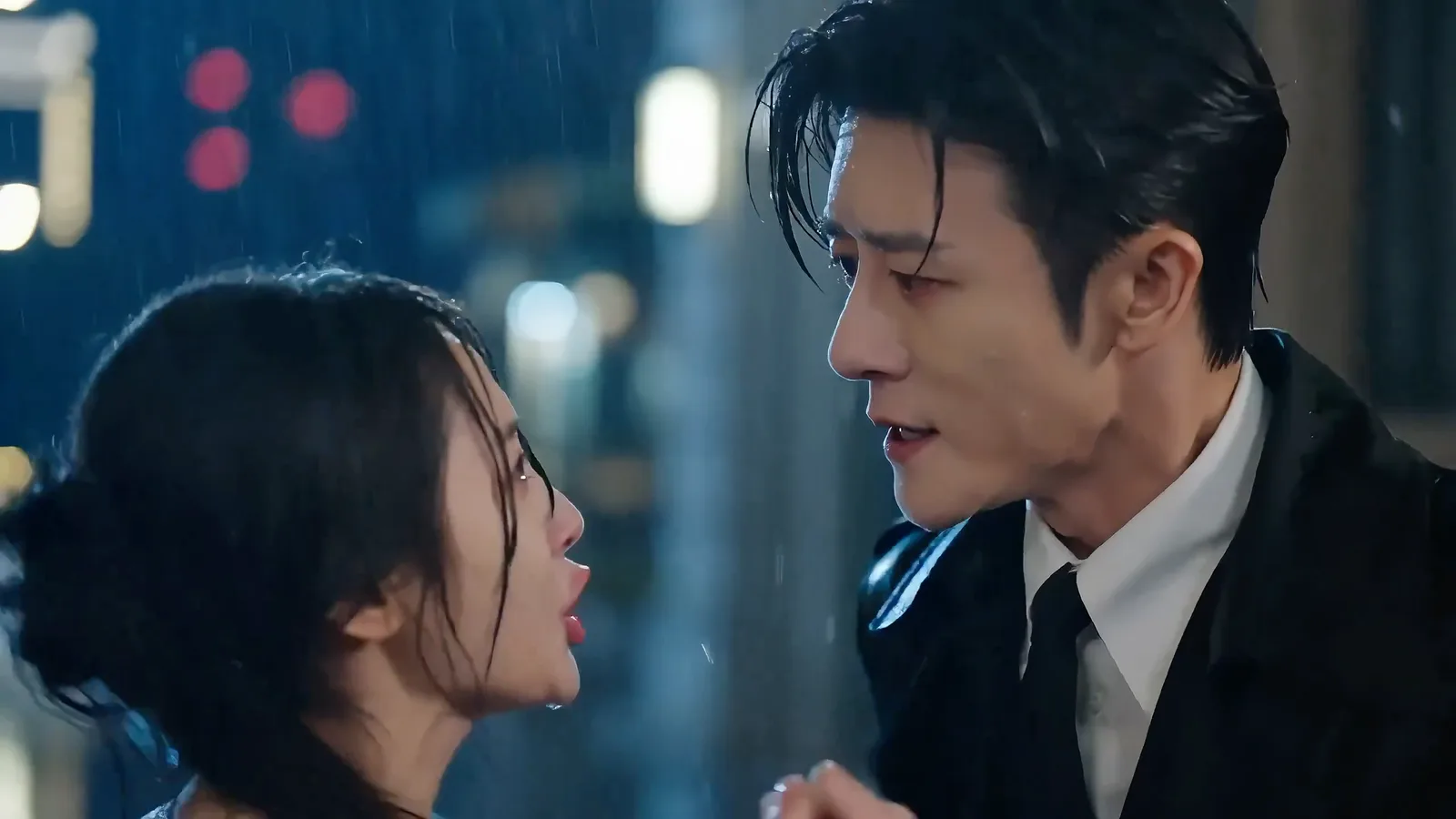 ซีรีส์จีน: CEO คลั่งรักกับดราม่าคืนฝนตก 1