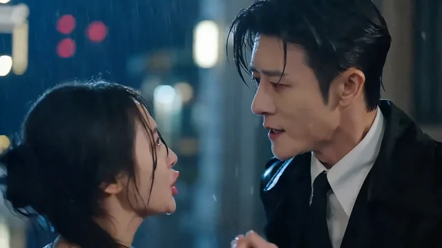 ซีรีส์จีน: CEO คลั่งรักกับดราม่าคืนฝนตก